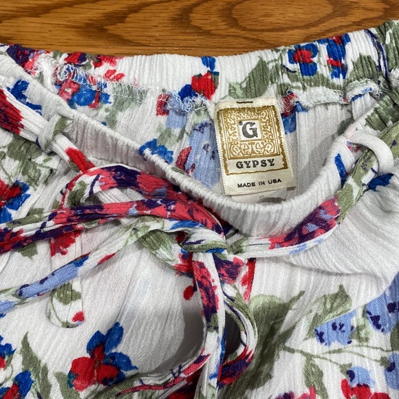 Gypsy BOHO Floral Loose Fitting Shorts Medium - Picture 5 of 9